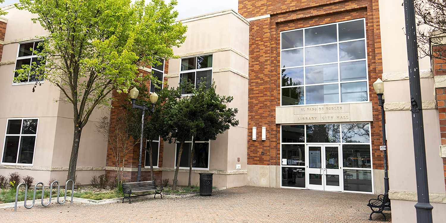 Friends of the Library store re-opens after 15 months - Paso Robles Daily  News