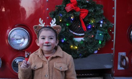 Santa brings holiday magic to Shandon in fire truck parade