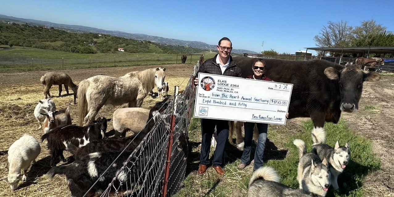 Elk’s Lodge #2364 makes donation to local nonprofit