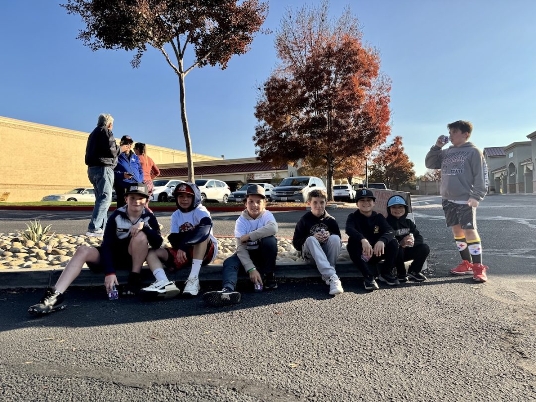 Paso Robles Turkey Trot draws over 100 runners to support high school