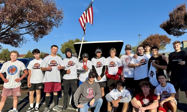 Paso Robles Turkey Trot draws over 100 runners to support high school wrestling team