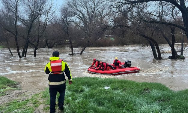 Nine rescued from Salinas River island