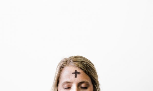 Highlands Church Offers Drive-Thru Service for Ash Wednesday