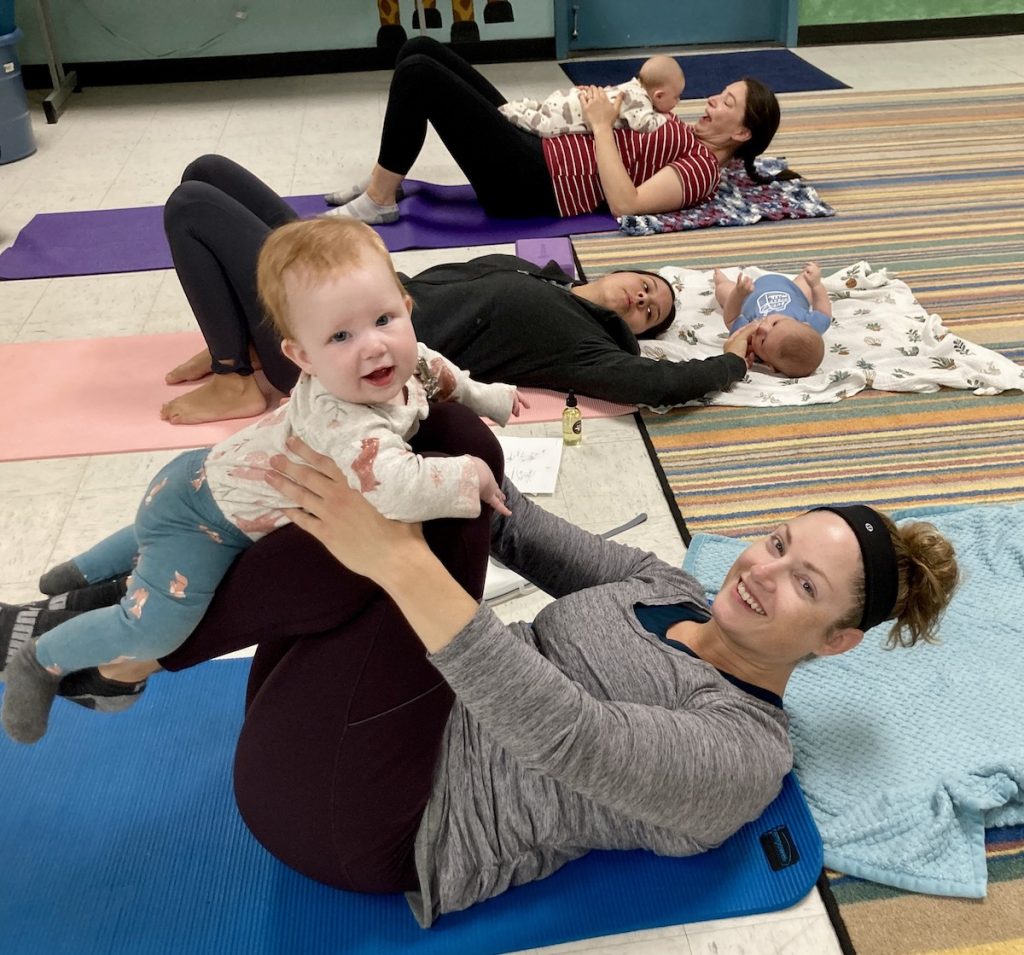 Baby Yoga Mom and Baby Rocking 2