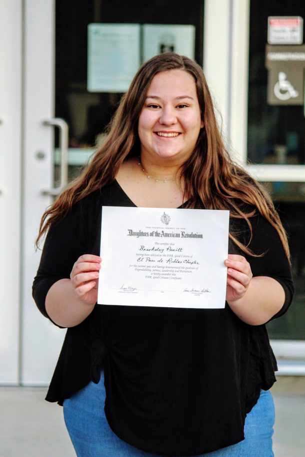 daughters of the american revolution good citizen award