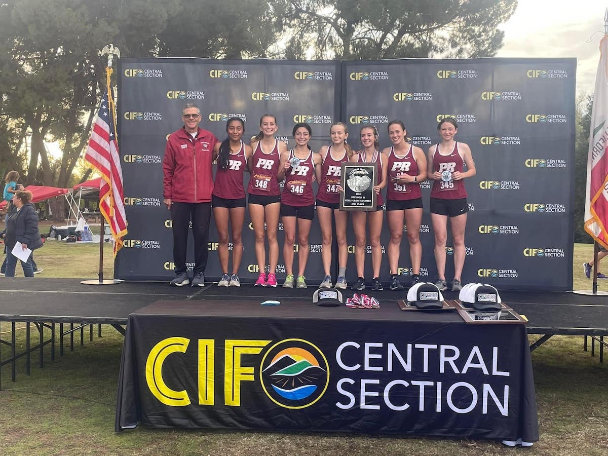 Bearcats Girls Cross Country Finishes Second in CIF Central Section