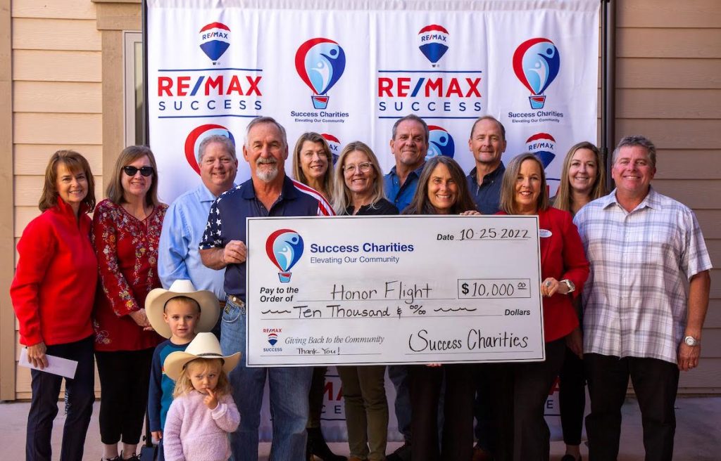 Remax Charities Quan Do 6