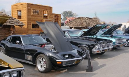 Paso Robles Car Clubs Donate to Local Toy Bank