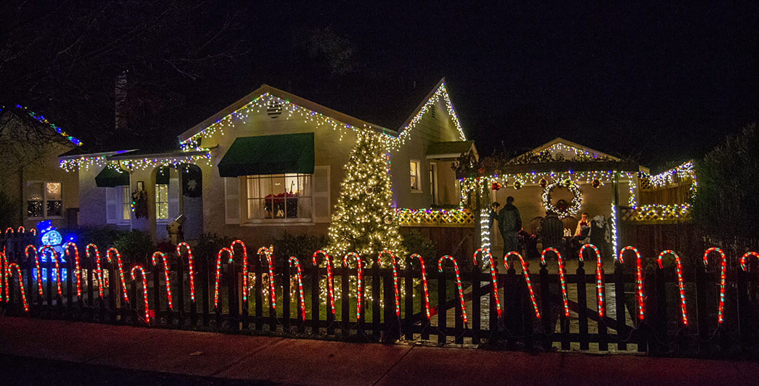 Annual Vine Street Victorian Christmas Shifts to DriveBy on Two